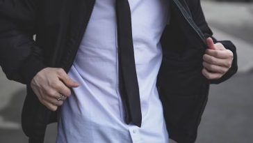 Puff Sleeves and Statement Shoulders Define Fall 2025